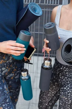 Black+Blum Borosilikatglas Trinkflasche in sieben Farben