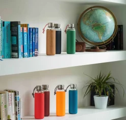 Black+Blum Borosilikatglas Trinkflasche in sieben Farben