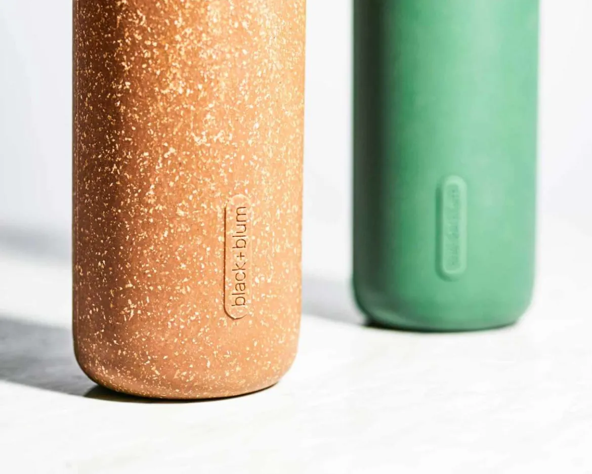Black+Blum Borosilikatglas Trinkflasche in sieben Farben