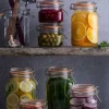 Kilner Gewürzgläser mit Glasdeckel - in dekorativer Holzkiste
