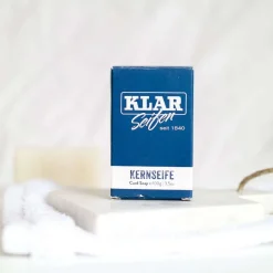 Pflanzliche Kernseife von Klar im praktischen 9er-Set
