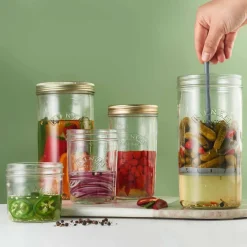 Praktisches Weithalsglas mit Heber für eingelegtes Gemüse