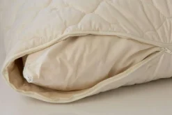 PureNature Latexflocken-Kissen mit verstepptem Bio-Baumwollbezug