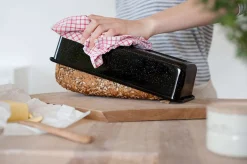 Riess Brotbackform aus Emaille mit idealen Backeigenschaften