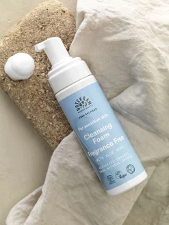 Urtekram Fragrance Free Cleansing Foam mit Aloe Vera