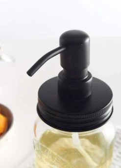 Vielseitiger Glas Pumpspender von Kilner - Industrial Design